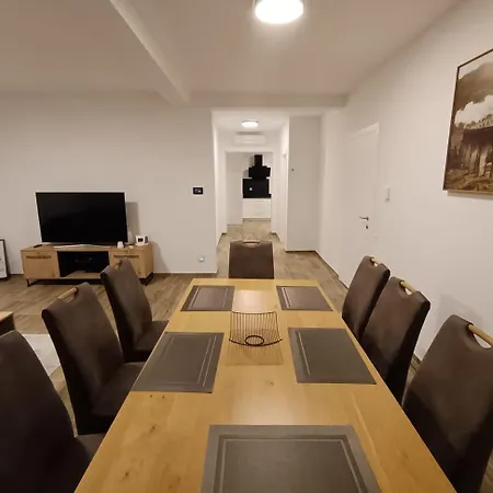 White Queen 1 * Sanski Most